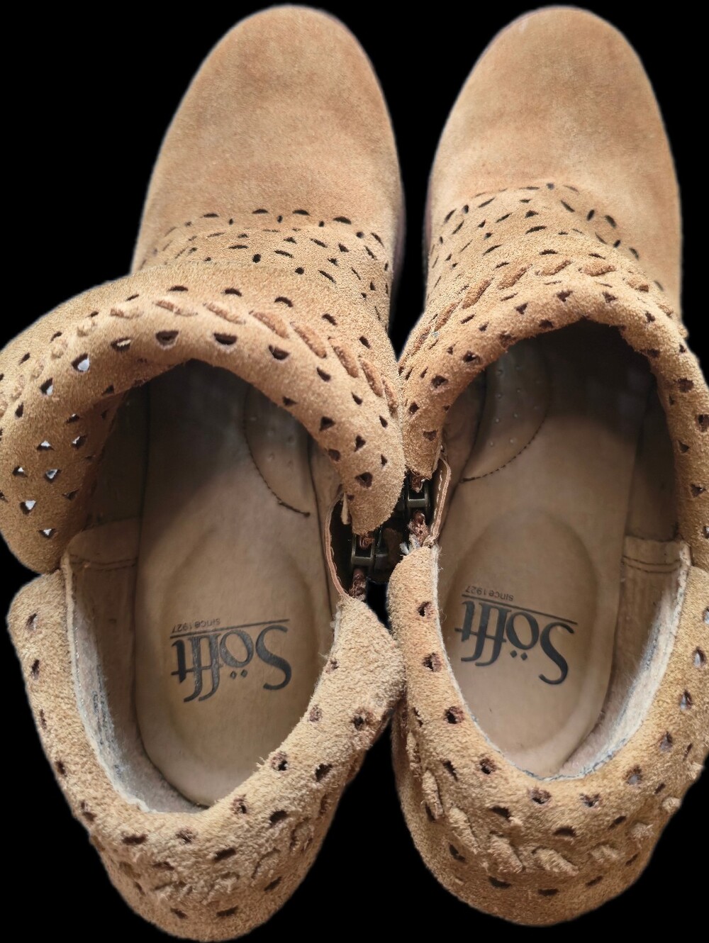 Sofft Bristow Tan Suede Laser Cut Ankle Booties Size 6M - Picture 13 of 16